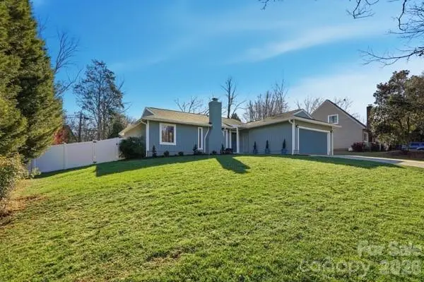 9803 Fairway Ridge Road, Charlotte, NC 28277