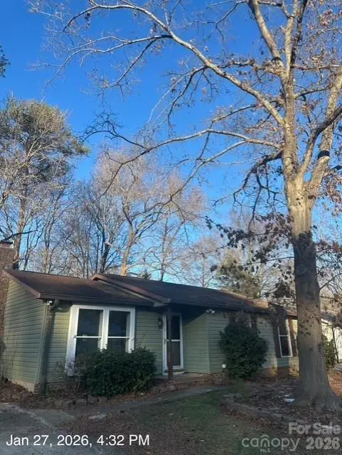 6011 Sunset Chase Lane, Charlotte, NC 28212