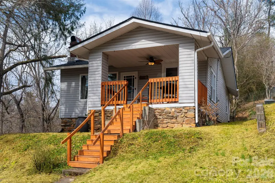 48 Wellington Drive, Asheville, NC 28804 - #2