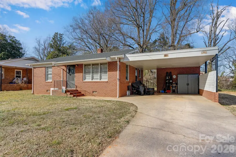 109 9th Street Se, Conover, NC 28613 - #3