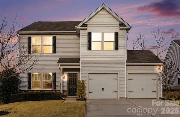 212 Hidden Lakes Road, Statesville, NC 28677