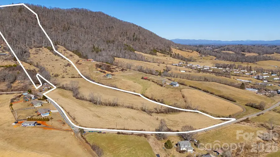 99999 Green Valley Road, Leicester, NC 28748 - #2