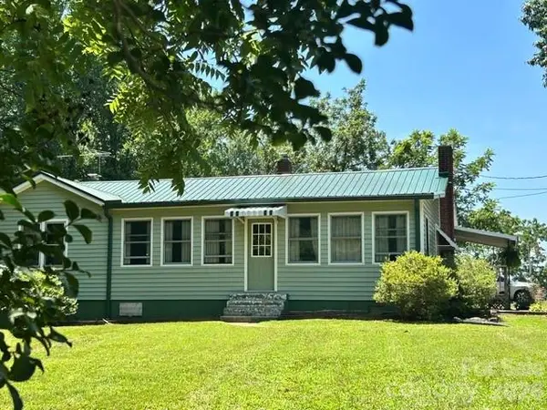 1174 Stacy Hill Road, Marion, NC 28752