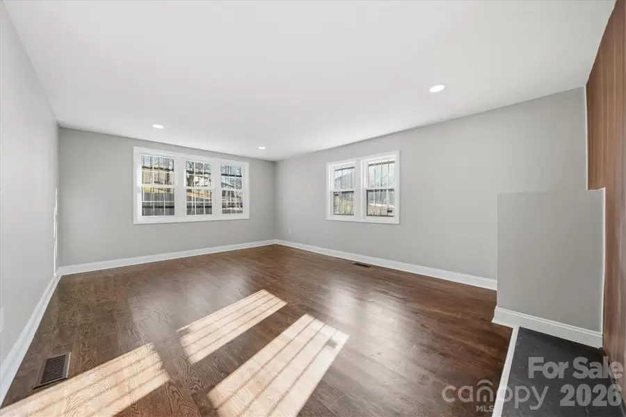 330 Harrington Street Nw, Lenoir, NC 28645 - #2