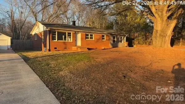 2209 Dale Avenue, Lincolnton, NC 28092