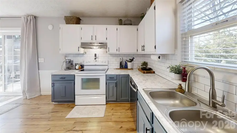 3052 Chestnut Road, Lincolnton, NC 28092 - #2