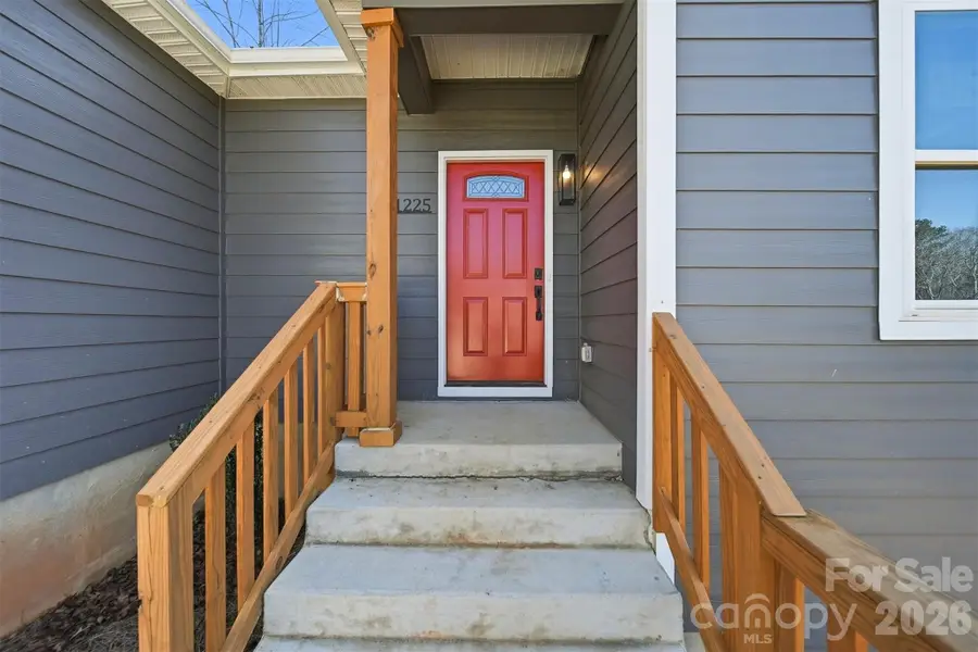 1225 39th Street Circle Sw, Hickory, NC 28602 - #2