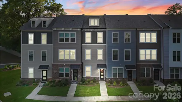 318 Simeon Drive, Charlotte, NC 28208