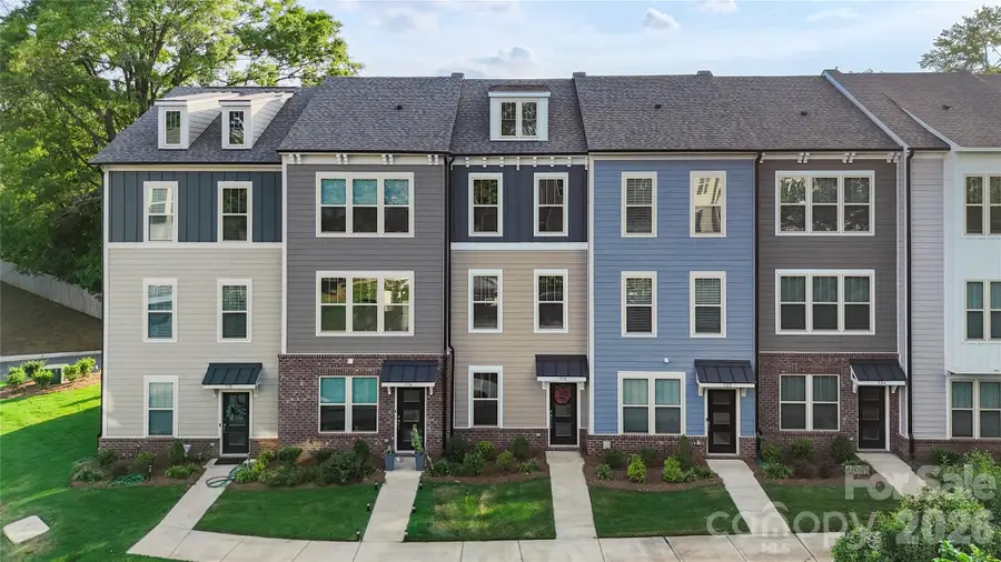 318 Simeon Drive, Charlotte, NC 28208 - #2