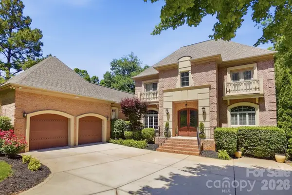 932 Thorn Ridge Lane, Clover, SC 29710