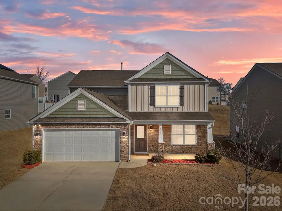 8527 Mansell Court, Charlotte, NC 28215 - #2