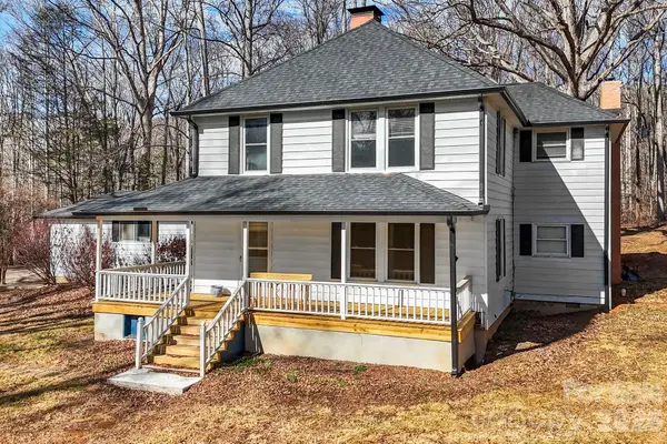 42 Old Patton Hill Road, Swannanoa, NC 28778