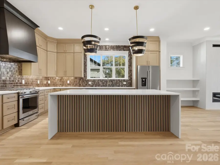 431 W Peterson Drive, Charlotte, NC 28217 - #3