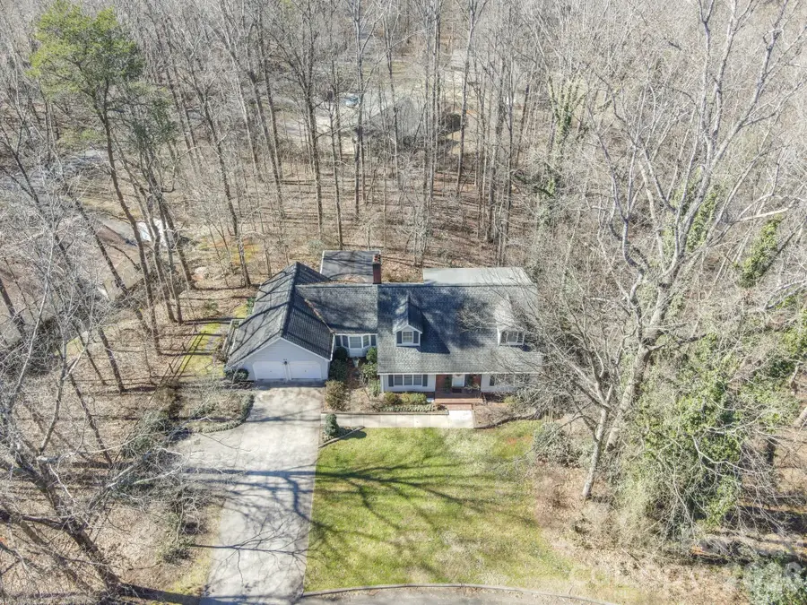 856 W 6th Street Circle, Newton, NC 28658 - #3