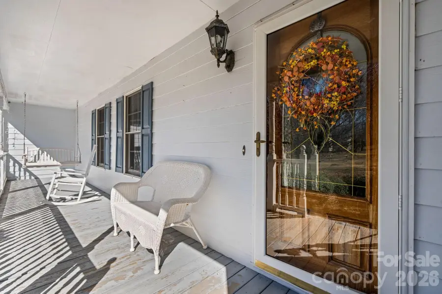 3956 Den Drive, Hickory, NC 28602 - #3