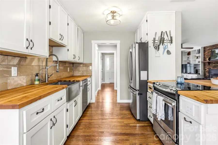 32 W Ashley Place, Etowah, NC 28729 - #3