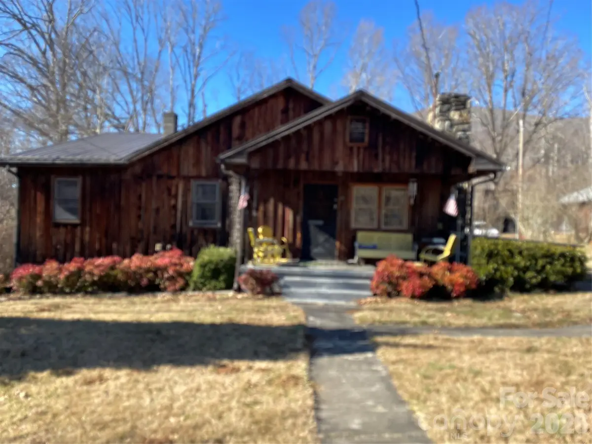 29 Cook Town Road, Bakersville, NC 28705 - #1