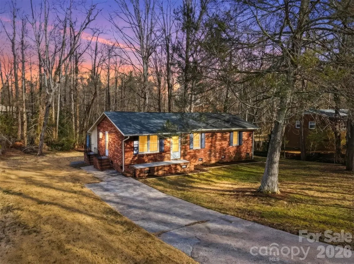 1437 Oak Hill Drive, Morganton, NC 28655 - #1