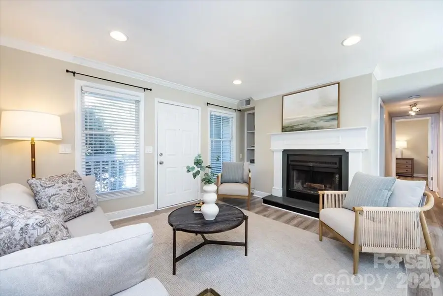 430 Queens Road #221, Charlotte, NC 28207 - #3