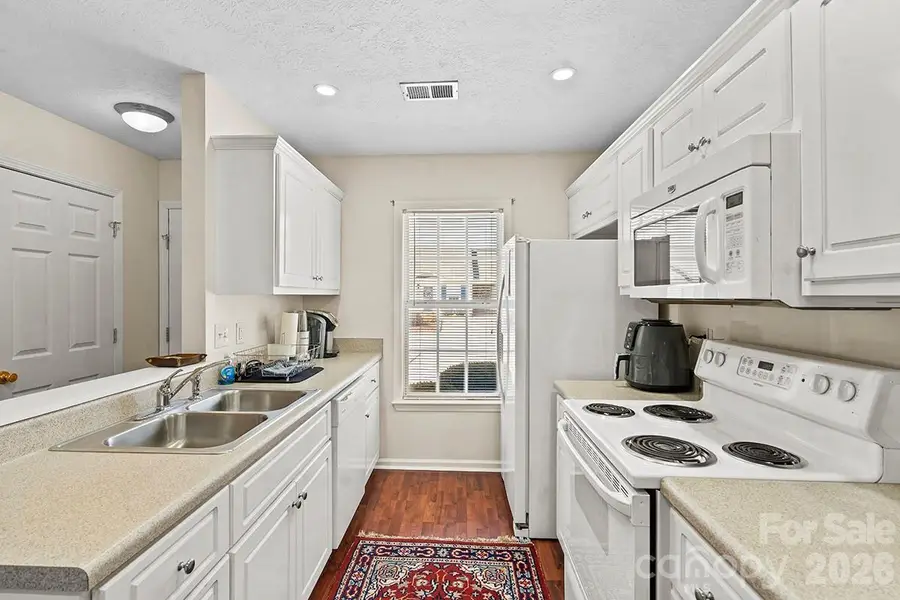 118 Ansley Court, Greenwood, SC 29649 - #2