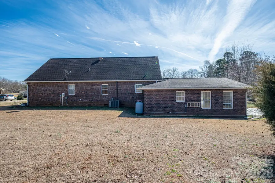 2617 Surrey Drive, Lincolnton, NC 28092 - #2