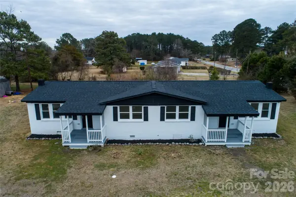 421 Pineville Road, Darlington, SC 29532