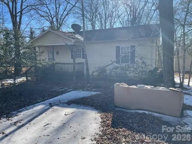 1143 Old Nc 105 None, Nebo, NC 28761 - #1