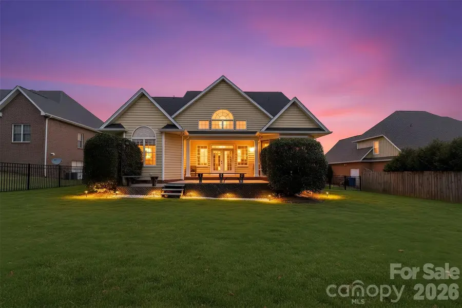 1838 31st Avenue Lane Ne, Hickory, NC 28601 - #2