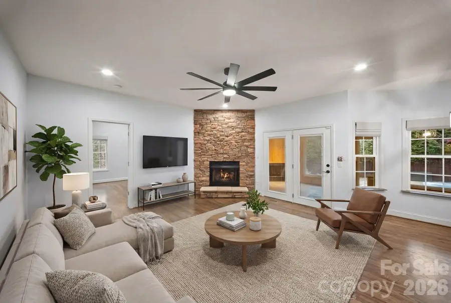 21 Hope Road, Weaverville, NC 28787 - #3