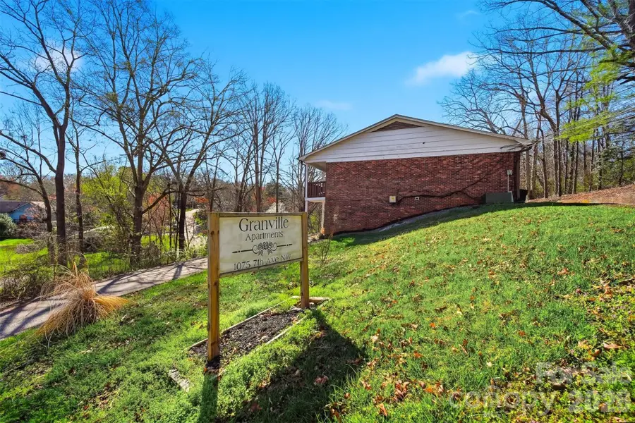 1075 7th Avenue Nw, Hickory, NC 28601 - #3