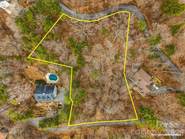 99999 Hawk View Drive #7, Asheville, NC 28804