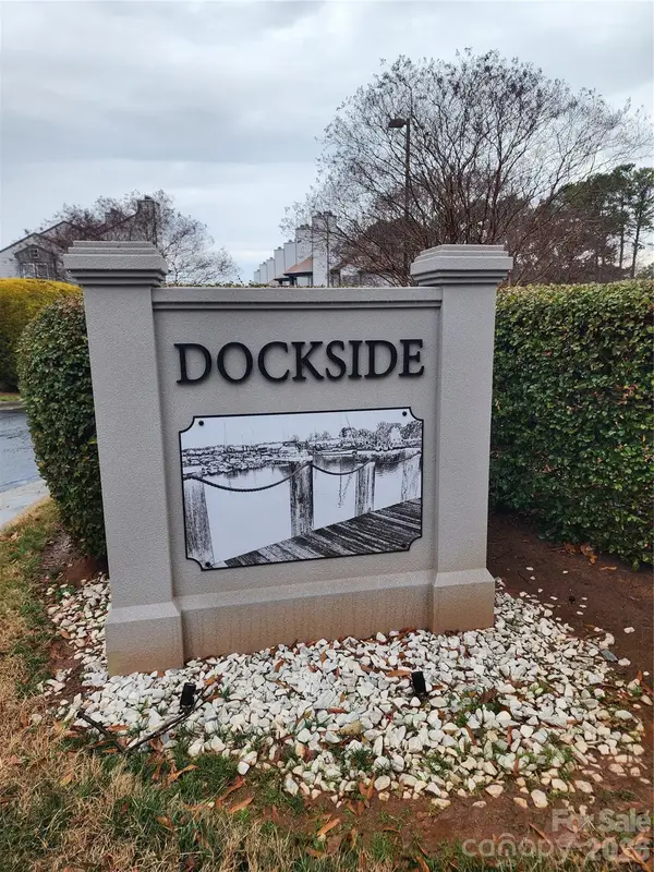 18861 Vineyard Point Lane, Cornelius, NC 28031