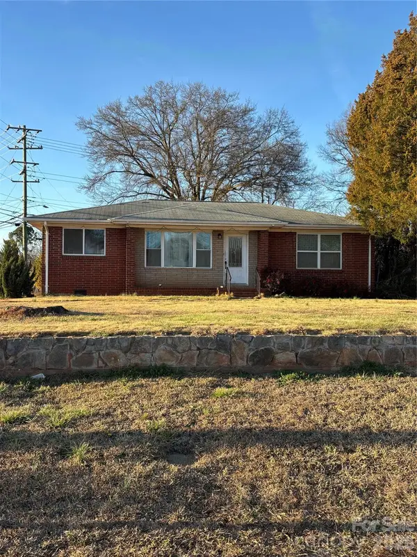 2709 Whittier Place, Charlotte, NC 28212