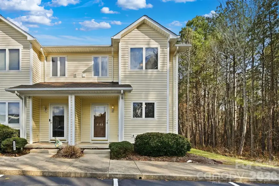 3283 White Oak Court #G8, Claremont, NC 28610 - #2