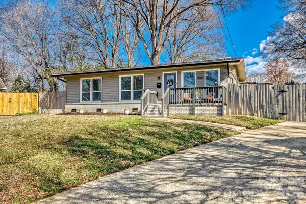 3701 Lynette Court, Charlotte, NC 28217