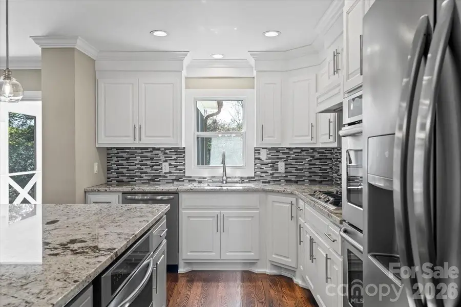 492 14th Avenue Avenue Ne, Hickory, NC 28601 - #3