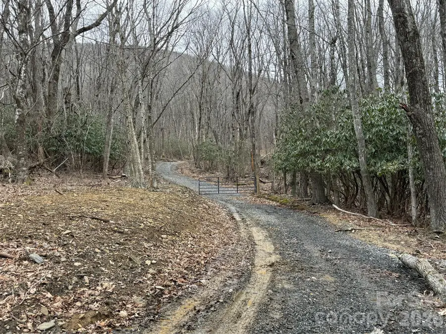 286 Frontier Drive, West Jefferson, NC 28694 - #2