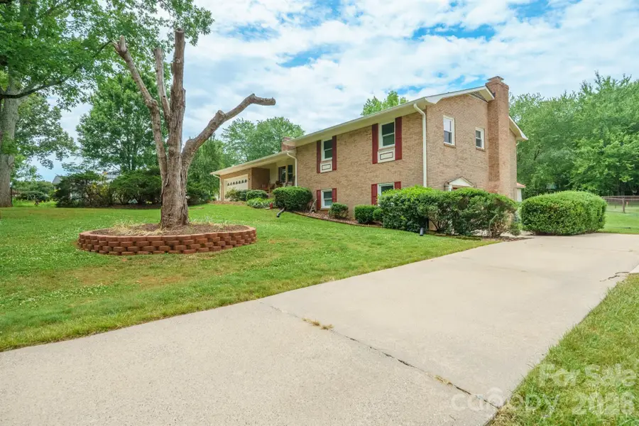 201 Wellington Drive, Lincolnton, NC 28092 - #2