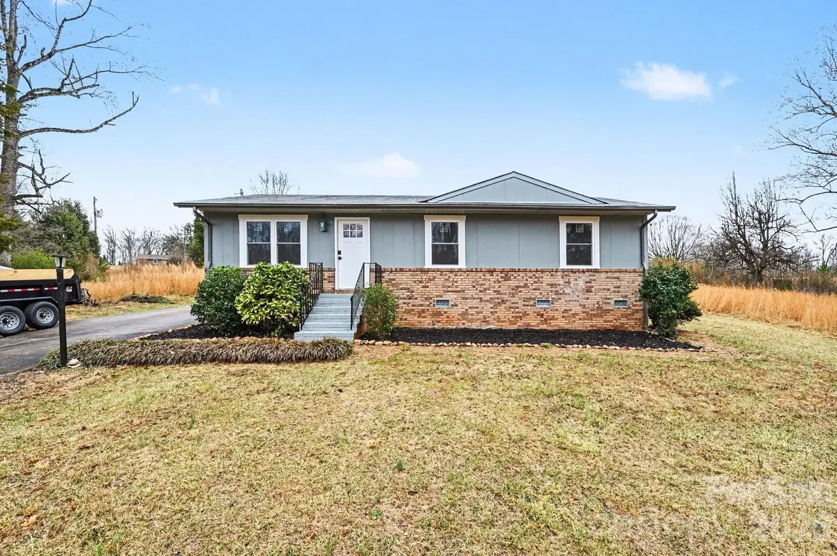 300 Lakewood Drive, Gastonia, NC 28056 - #1