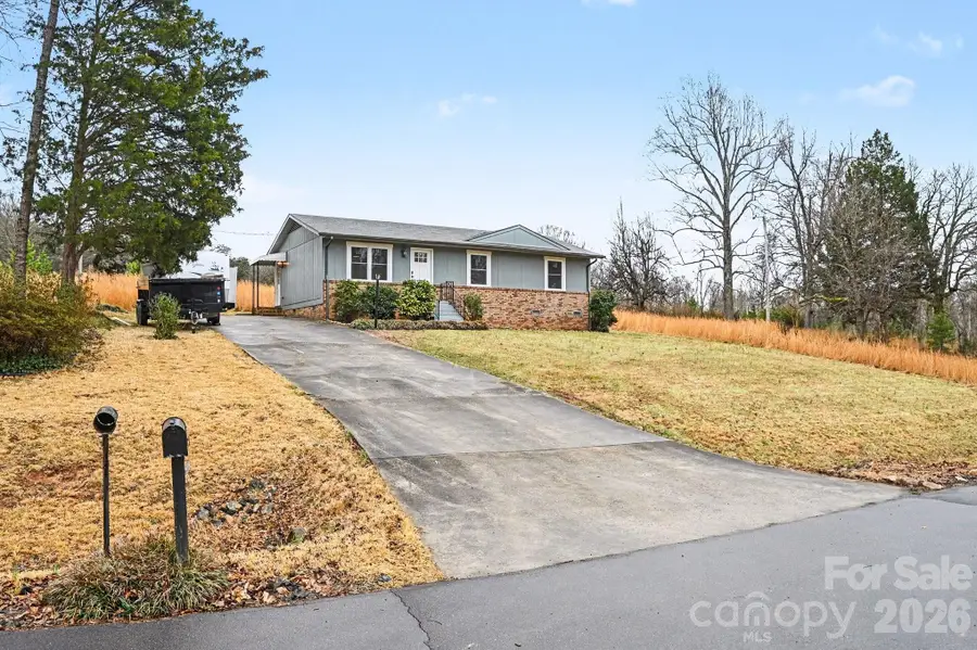 300 Lakewood Drive, Gastonia, NC 28056 - #3