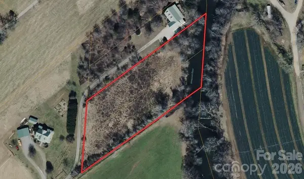 200 Tall Pine Way, Hayesville, NC 28904