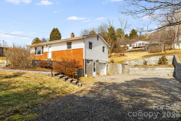 20 Ridge Cross Road, Asheville, NC 28805