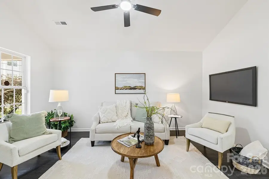 913 Tennyson Drive, Charlotte, NC 28208 - #2