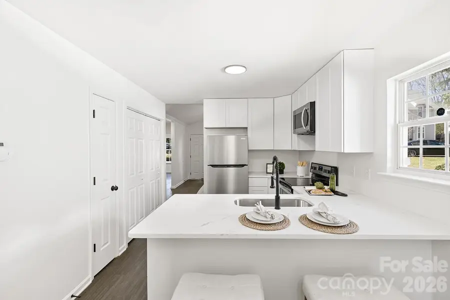 913 Tennyson Drive, Charlotte, NC 28208 - #3