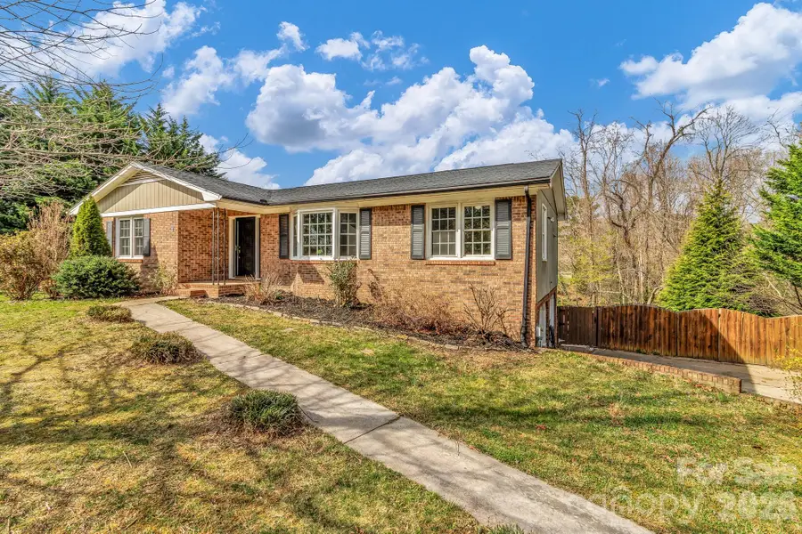 1 Oak Lane, Candler, NC 28715 - #3