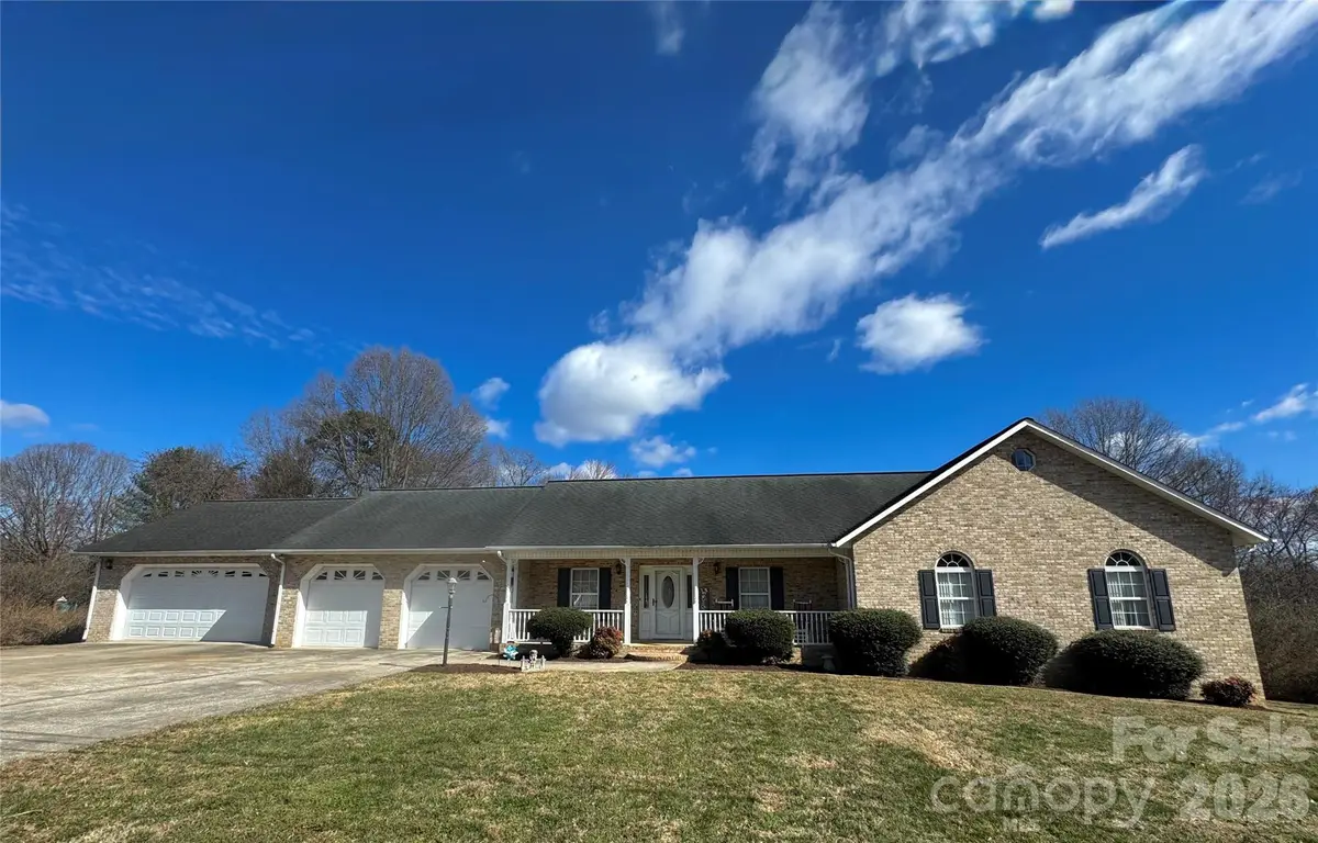 201 Midway Park Lane, Taylorsville, NC 28681 - #1