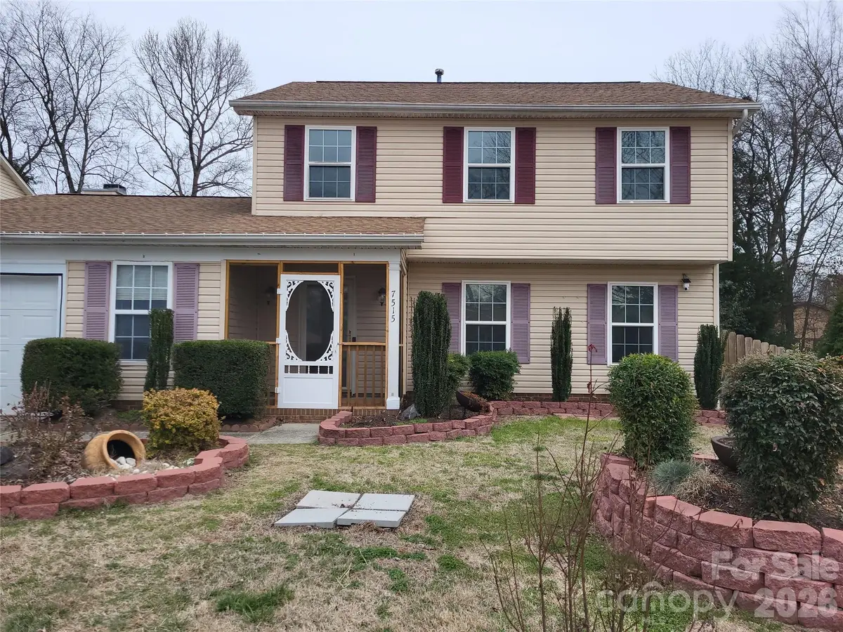 7515 Woodknoll Drive, Charlotte, NC 28217 - #1