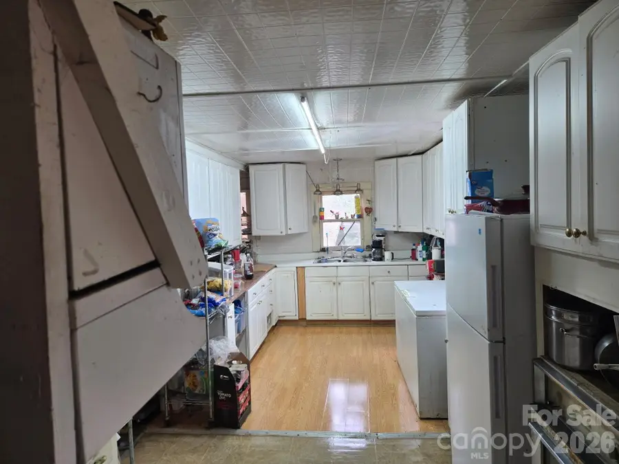 705 Doc Howell Road, Spruce Pine, NC 28777 - #2