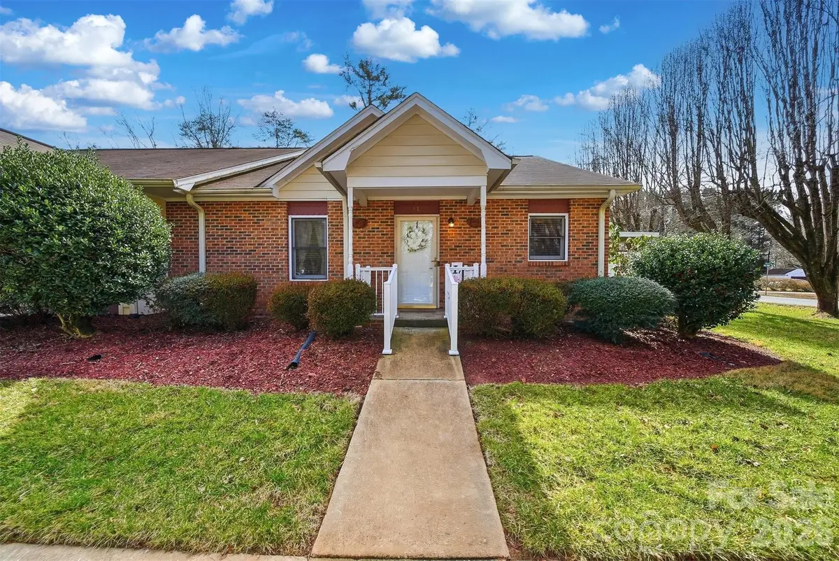 605 8th Avenue Sw #A1, Conover, NC 28613 - #1