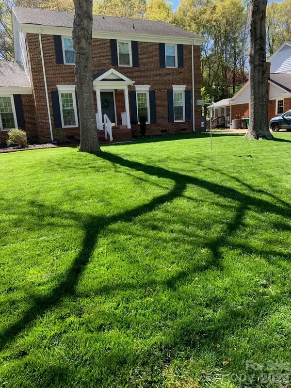 9918 Ridgemore Drive, Charlotte, NC 28277